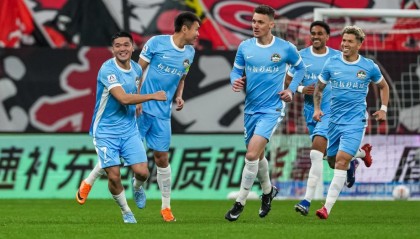 中超-钟义浩进球迈达纳破门 河南队战胜上海海港