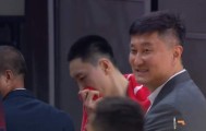 超级大冷门！广东狂输上海40分，徐杰哑火，杜锋却露出诡异笑容