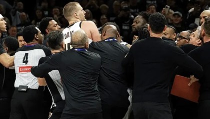 世界杯官方正版客户端下载-ESPN预测明日季后赛：掘金胜率67.0%，森林狼胜率33.0%